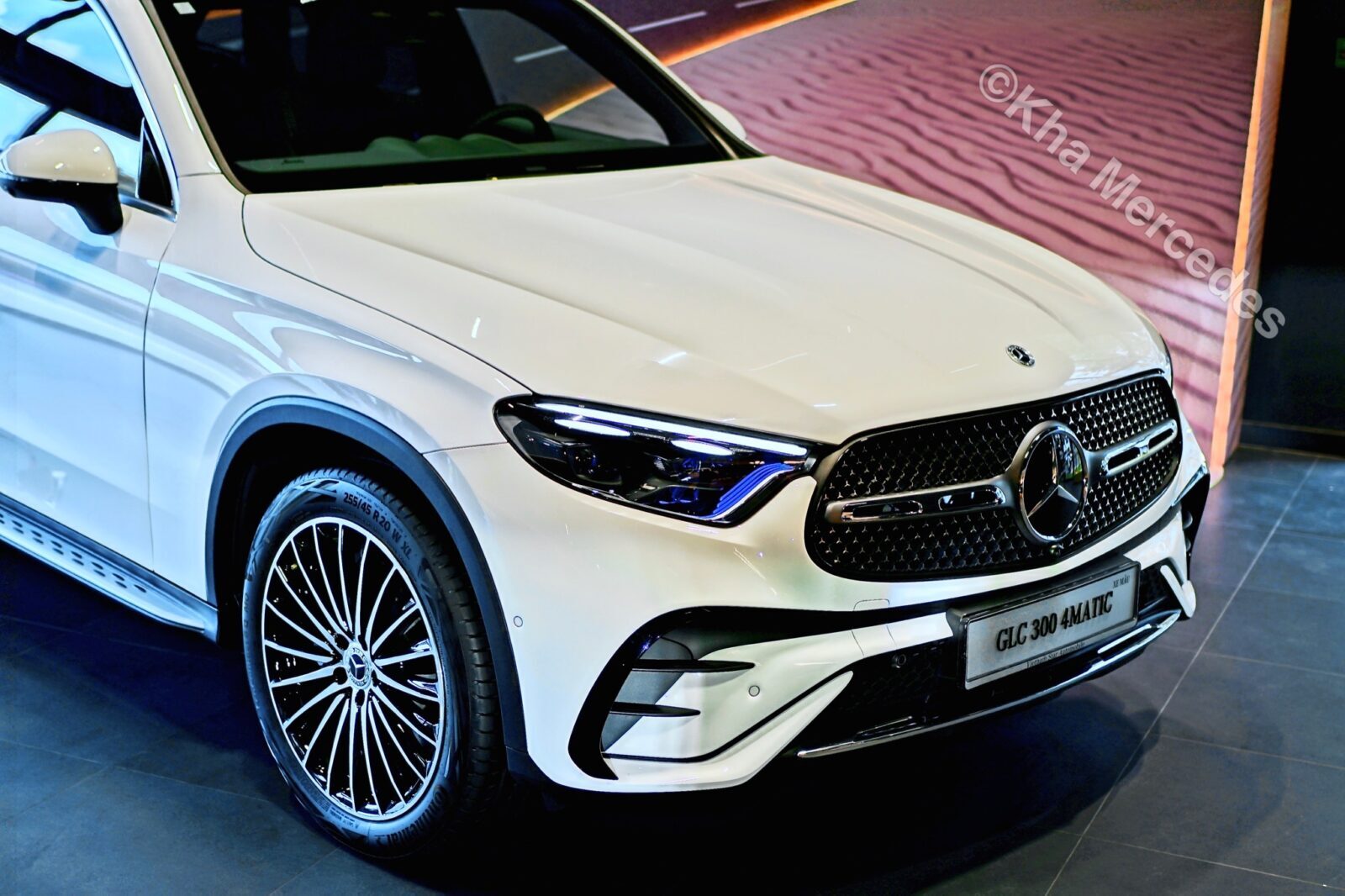 IMG 4085 Mercedes GLC 2023 (X254), Giá lăn bánh ưu đãi mới nhất, Đánh giá xe